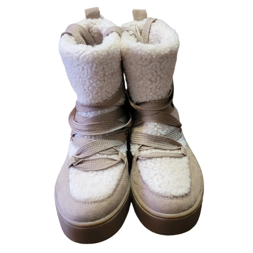 Universal Thread Birgette Winter Boots Taupe Size 6